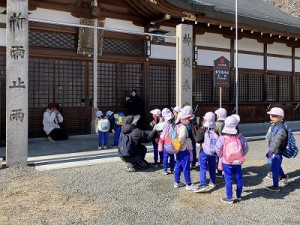 徒歩遠足に行きました！（5歳児さん）